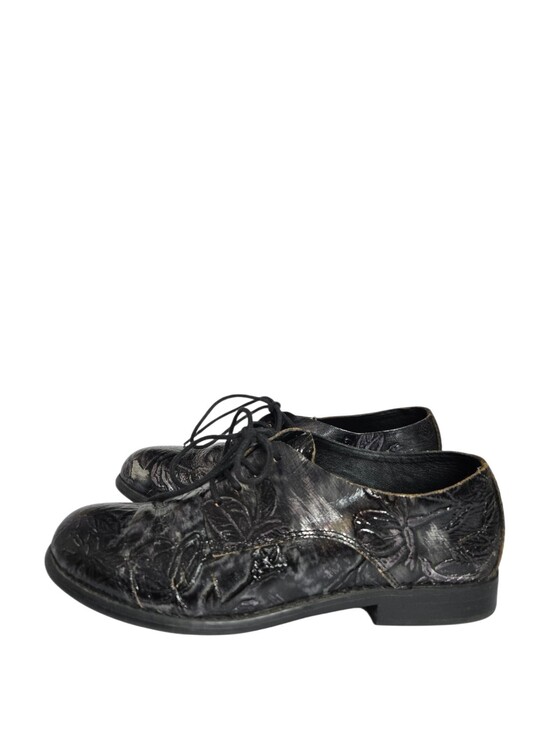 Patricia Nash Shoes - Patricia Nash Black Silver Leather Floral Embossed Lace-Up Oxford Loafers 6.5M